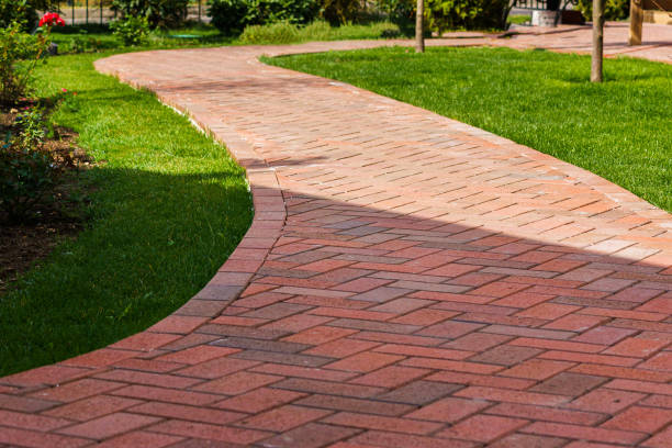 Best Professional Driveway Pavers  in Hesston, KS